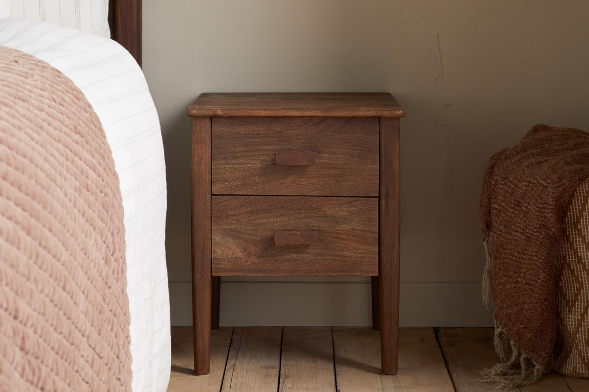 Table de chevet Anbu en acacia - Noyer lavé