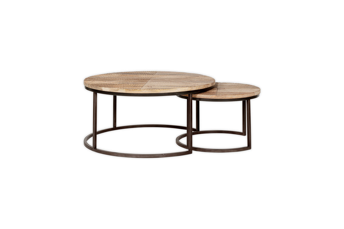 Tables basses gigognes Aasha en bois de manguier sculpté et fer - Naturel - (Lot de 2)