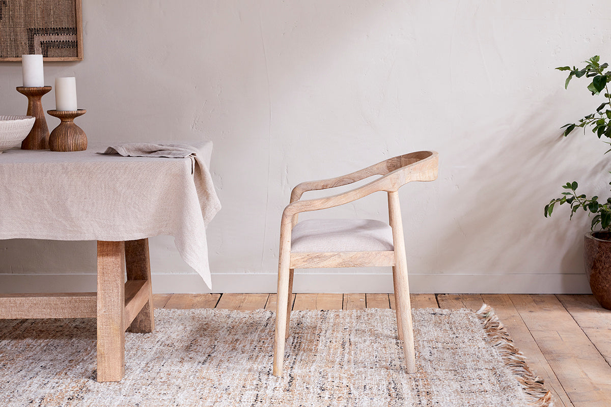 Chaise de salle à manger Anbu en bois de manguier, revêtement naturel