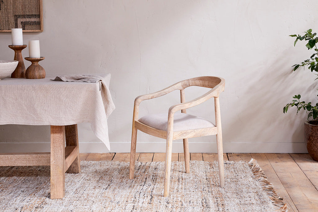 Chaise de salle à manger Anbu en bois de manguier, revêtement naturel