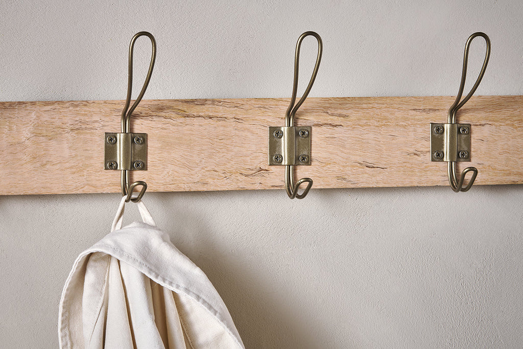 Crochets Ankita en bois de manguier et fer - Laiton naturel et antique - Petit