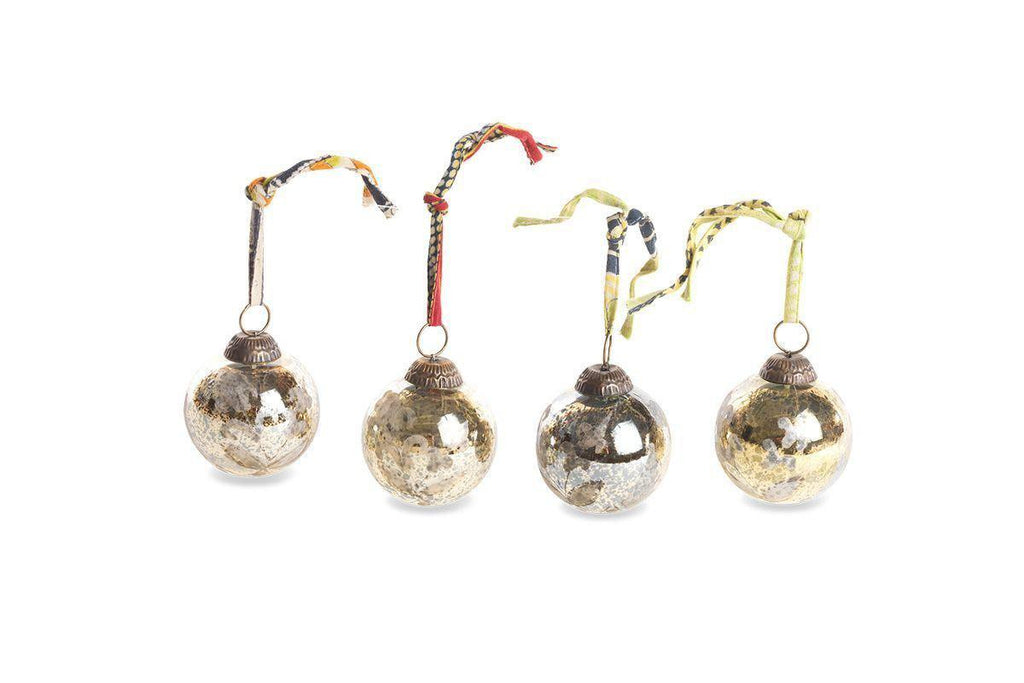 Boules de Noël antiques en or (lot de 4)