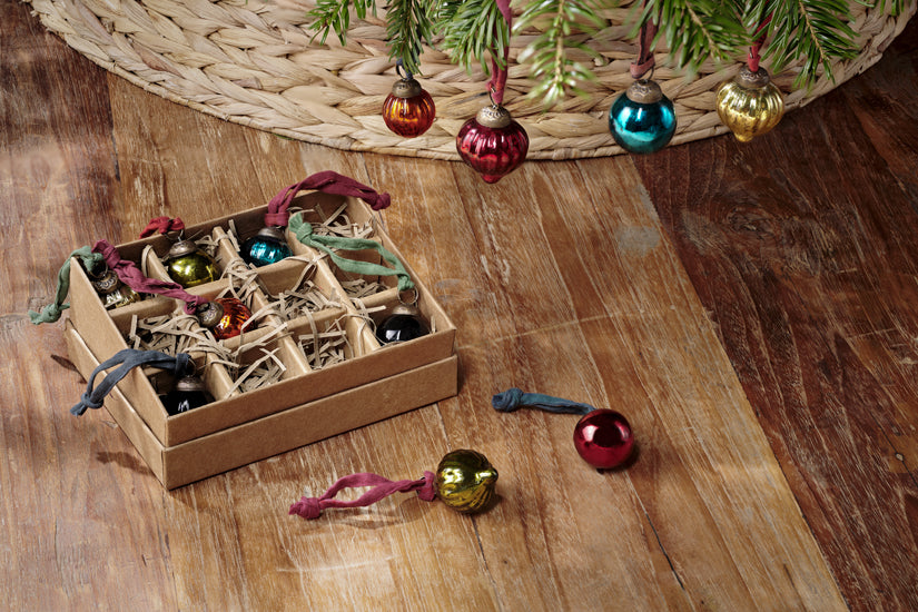 Boules de rosée - Assortiment de 12 boules antiques - (Lot de 12)