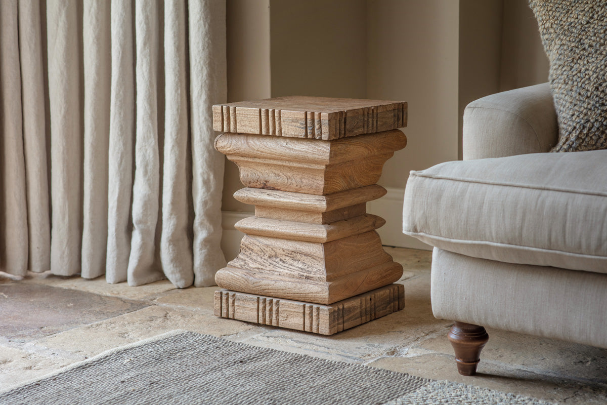 Table d'appoint Disha en bois de manguier sculpté - Naturel