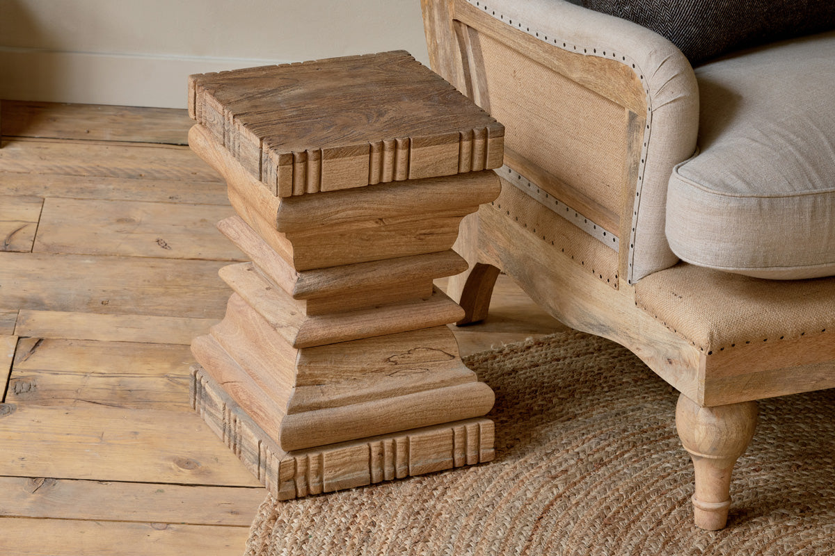 Table d'appoint Disha en bois de manguier sculpté - Naturel