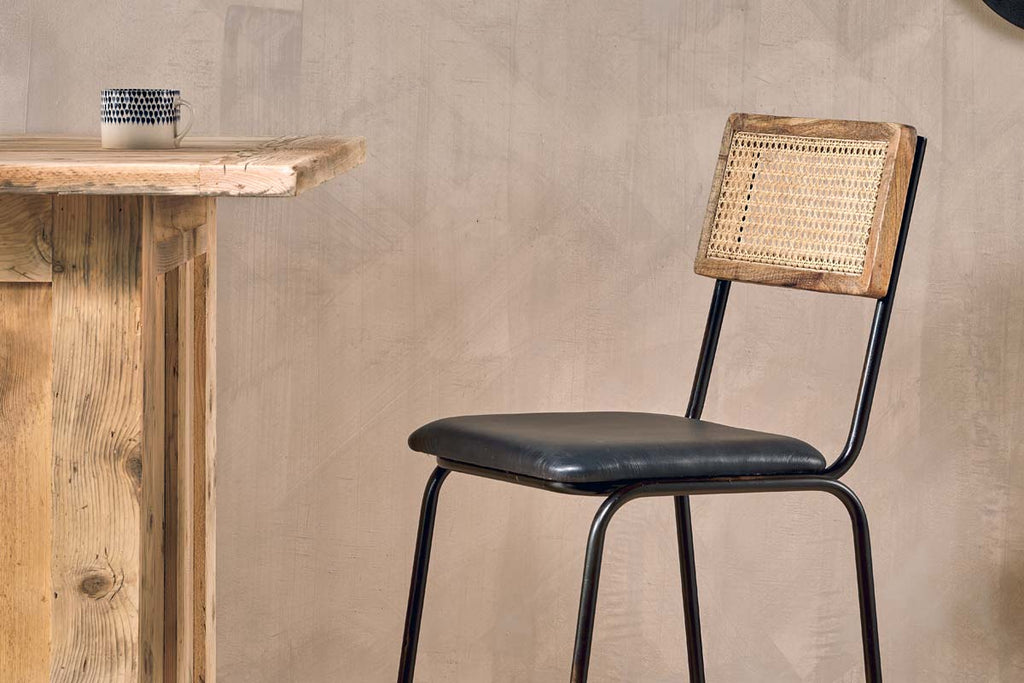 Chaise de comptoir Iswa en cuir et rotin - Noir vieilli