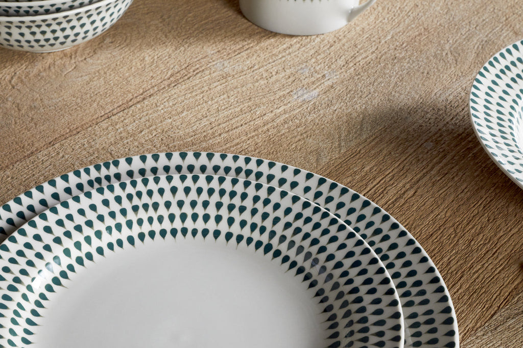 Service de table Juniper Drop - Crème et genévrier (Ensemble de 12 pièces)