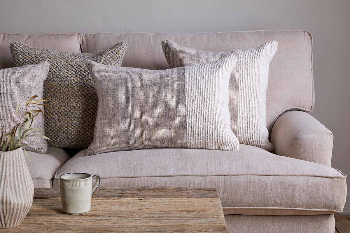 Housse de coussin Karaya en coton et laine - Naturel