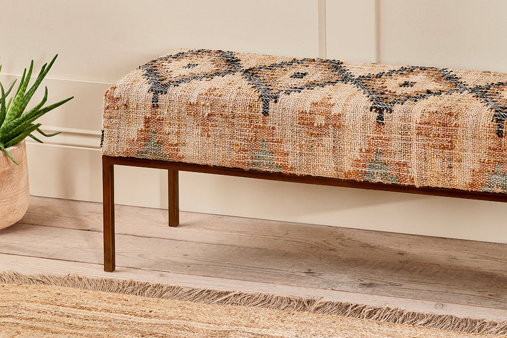 Kesu Kilim et banc en fer