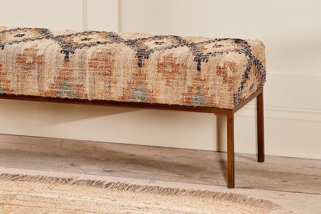 Kesu Kilim et banc en fer