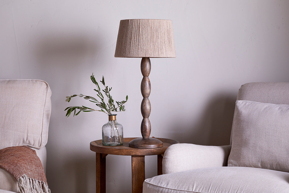 Lampe de table Konali en bois de manguier - Teinte frêne