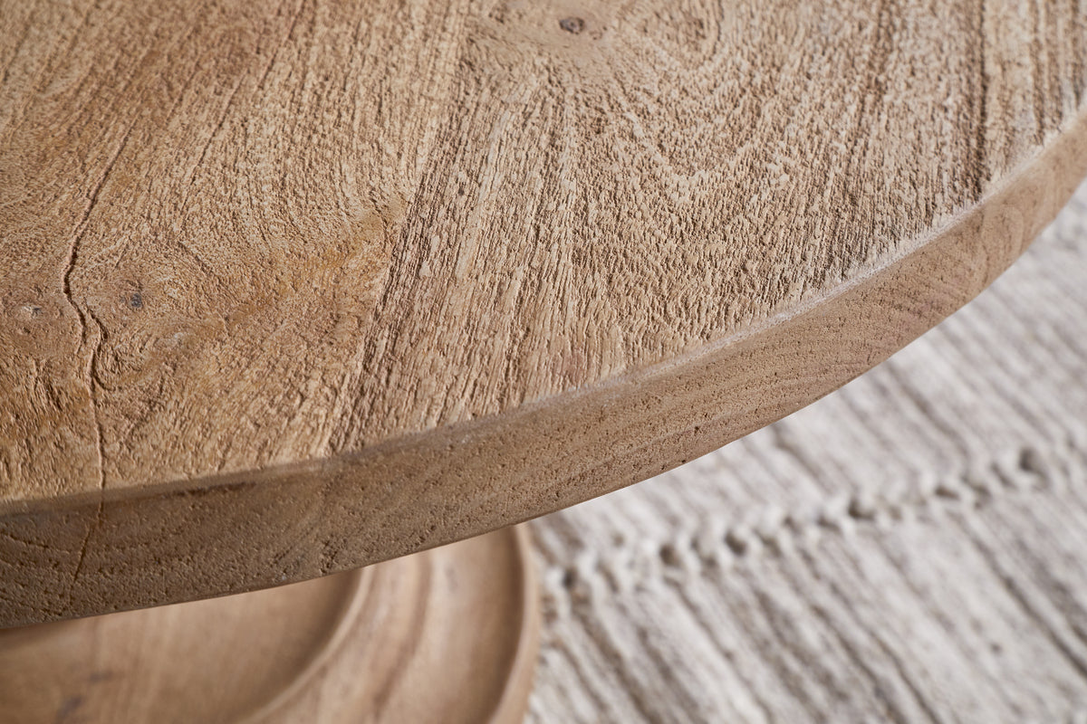 Table basse ronde sculptée Laya - Naturelle