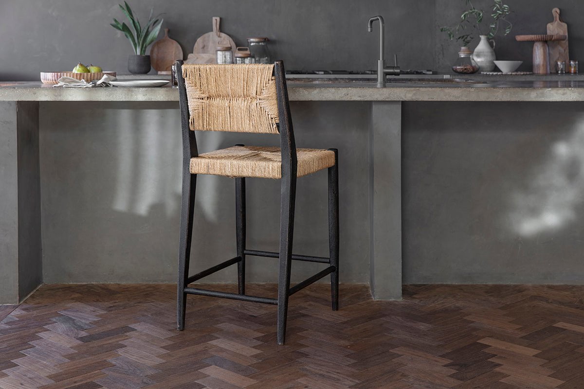 Chaise de comptoir Lohanda en acacia et jonc de Munja - Anthracite