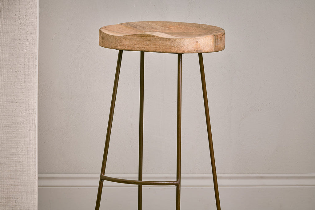Tabouret haut en bois de manguier Loko
