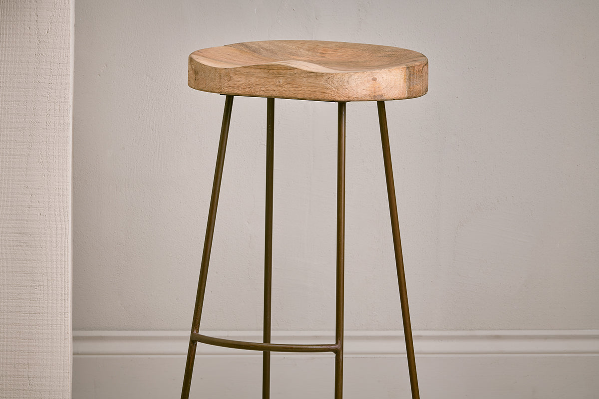 Tabouret haut en bois de manguier Loko