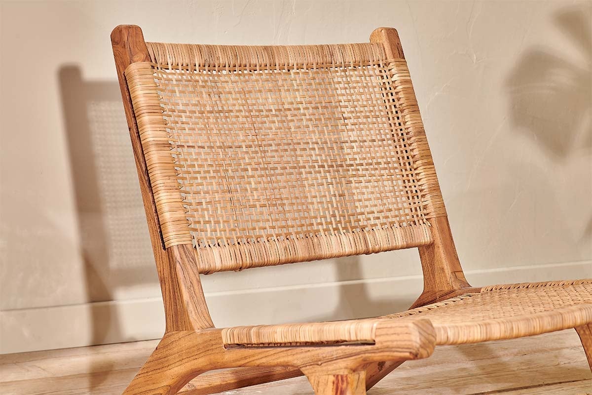 Chaise Madrisana en acacia et rotin tressé