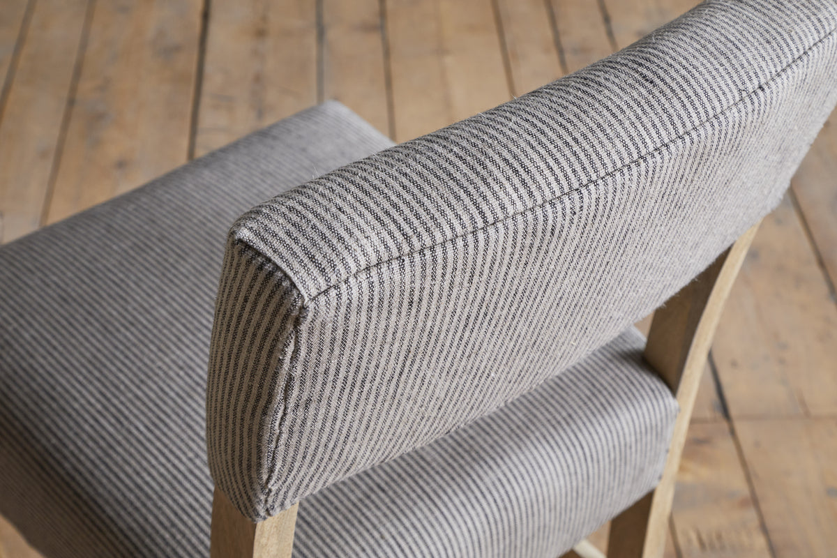 Chaise de comptoir Nadeeka en lin recouvert de lin - Gris clair