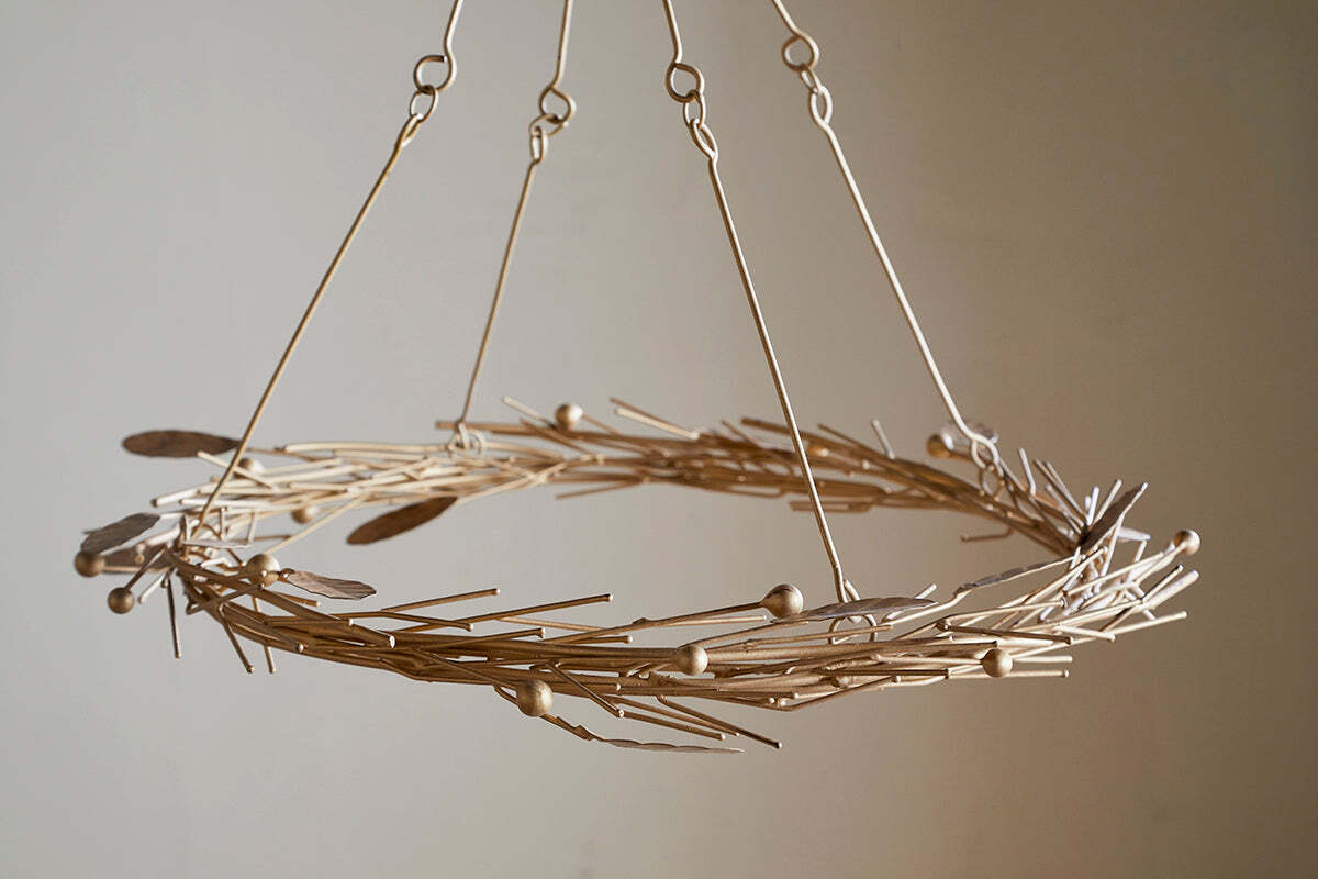 Couronne suspendue Natesa - Laiton