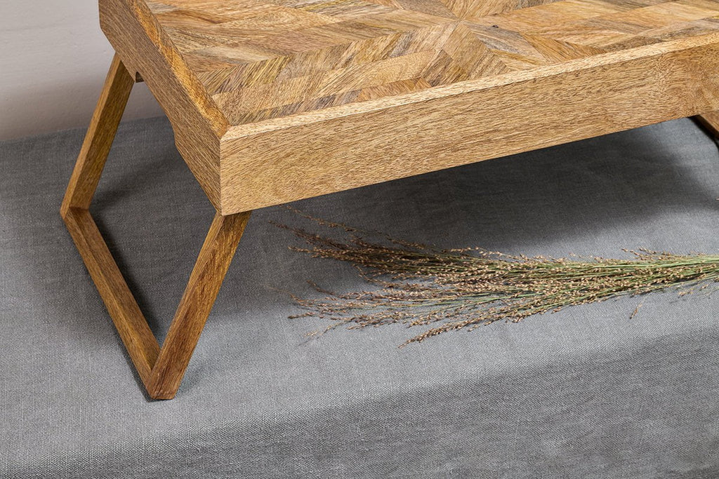 Plateau de petit-déjeuner en bois de manguier Pawi