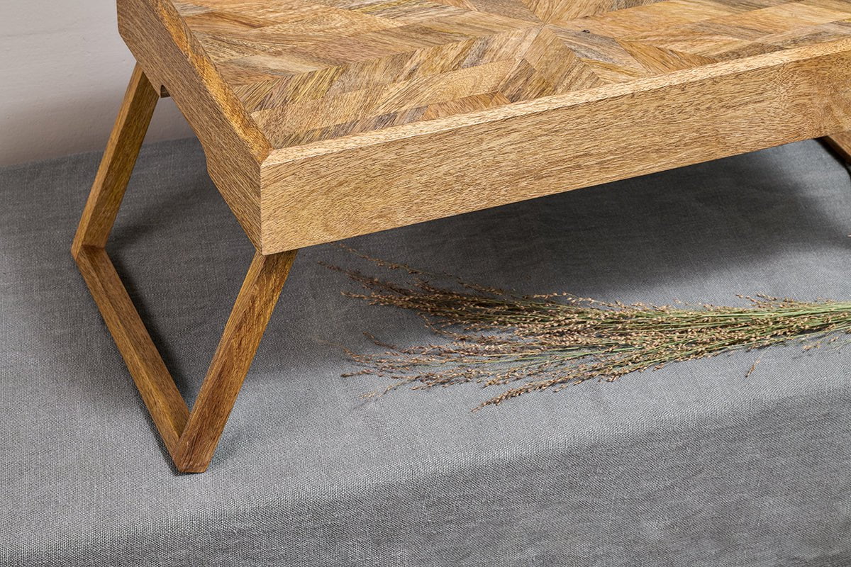 Plateau de petit-déjeuner en bois de manguier Pawi