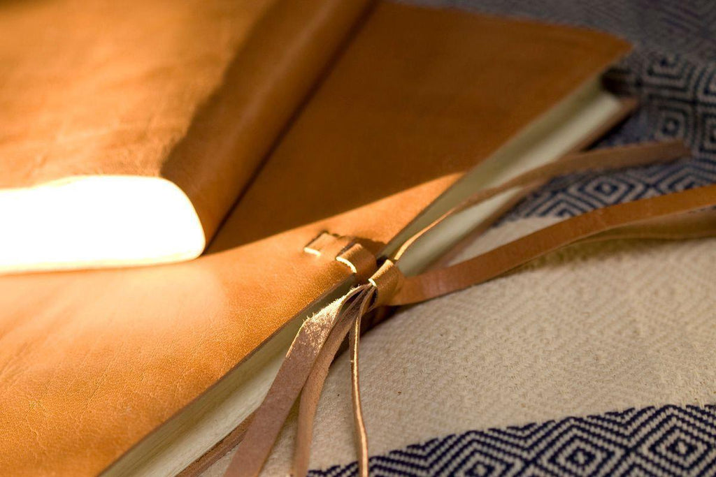 Album photo en cuir rustique