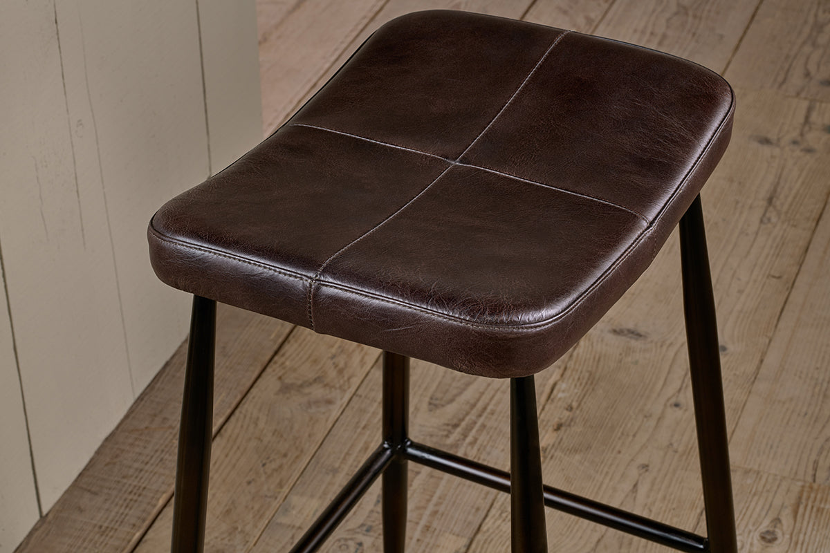 Tabouret de bar en cuir Samaira - Marron foncé