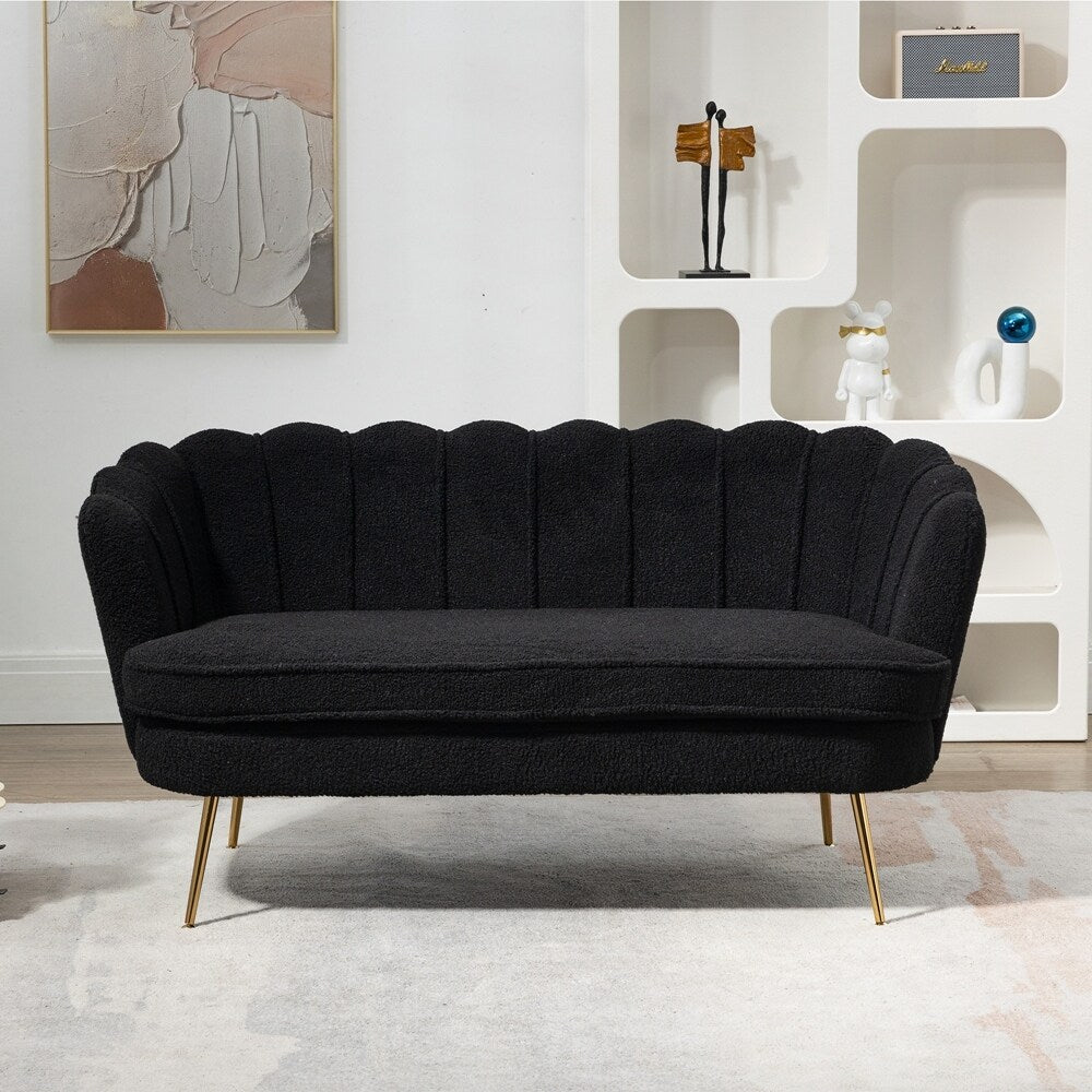 Petit canapé deux places avec pieds en métal doré - 2 places