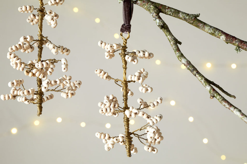 Boules de Noël en bois de manguier Tanu - Laiton et naturel (Lot de 3)