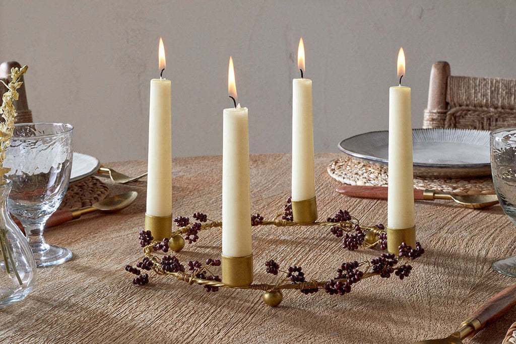 Bougeoir en bois de manguier Tanu, perles - Laiton et rubis