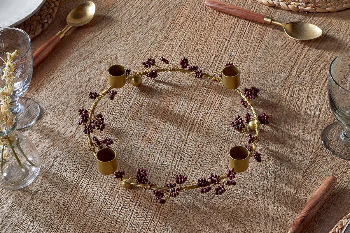 Bougeoir en bois de manguier Tanu, perles - Laiton et rubis