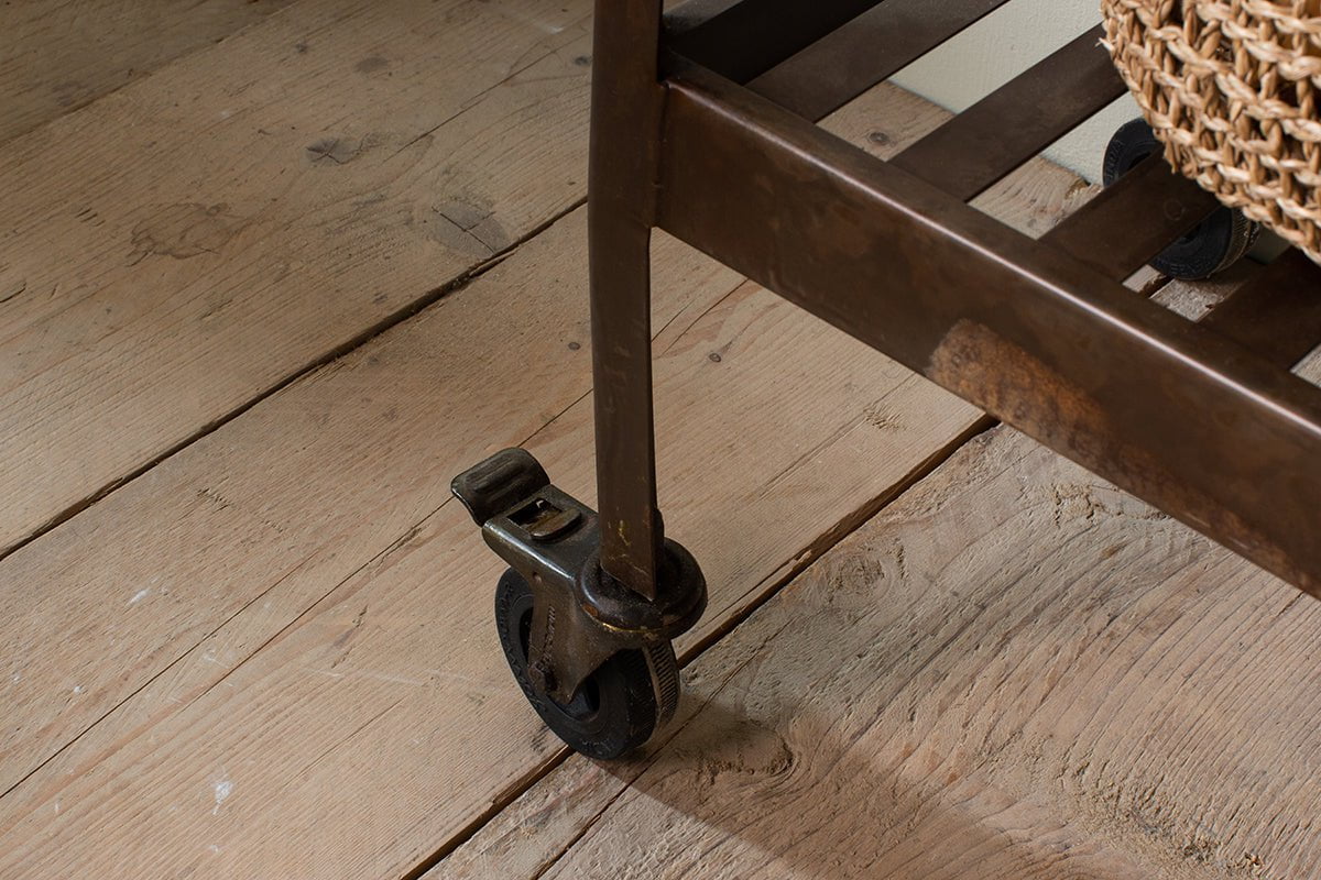 Étagère en fer Umi - Très grande