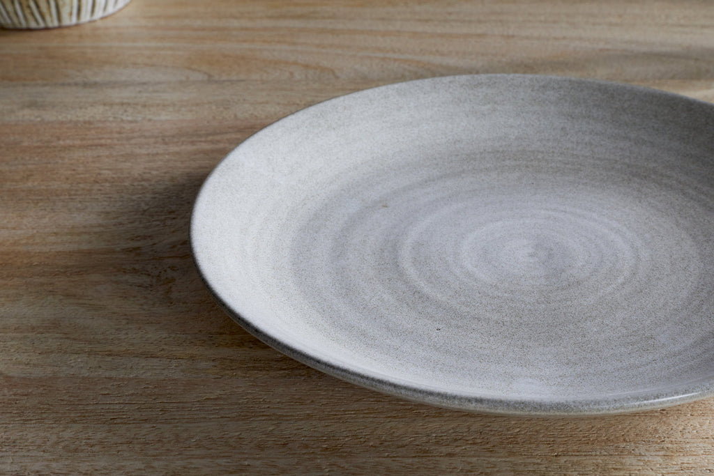 Assiette plate en faïence Valinha - Grise
