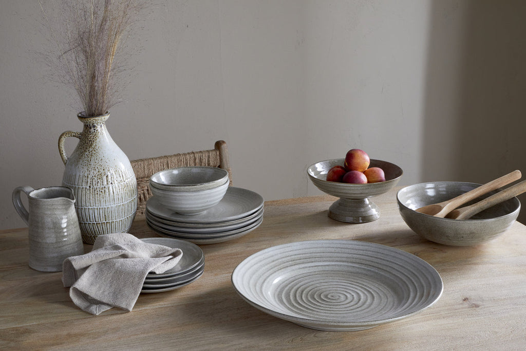 Assiette plate en faïence Valinha - Grise