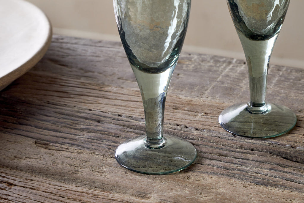 Verres à champagne martelés Yala - Vert sauge (lot de 4)