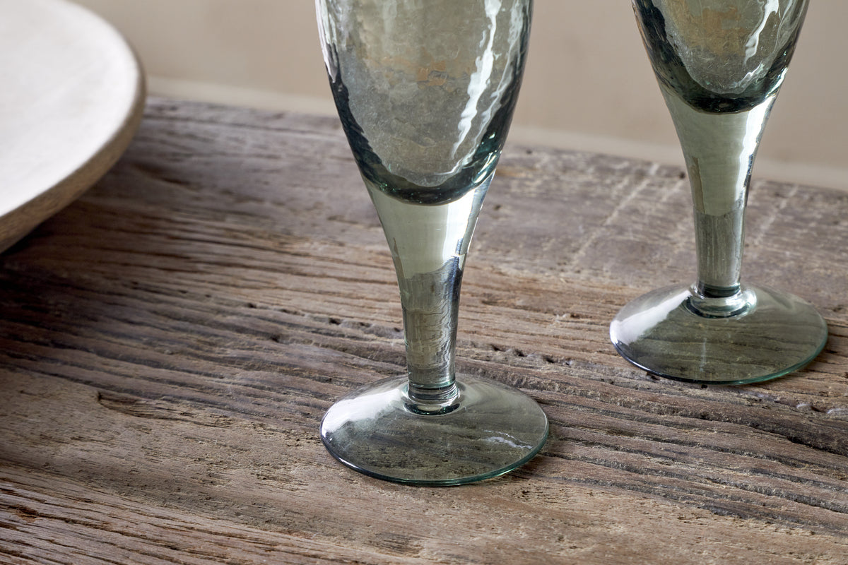 Verres à champagne martelés Yala - Vert sauge (lot de 4)