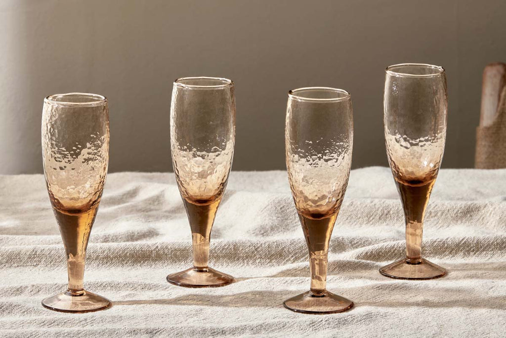 Verres à champagne martelés Yala - Terre cuite poudrée (lot de 4)