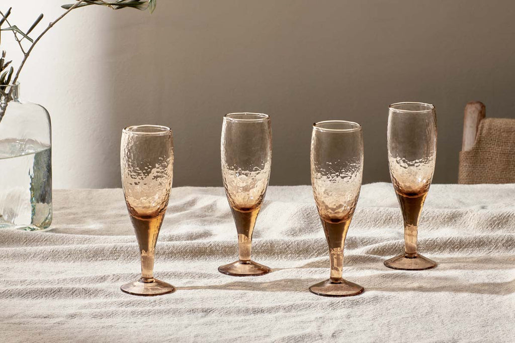 Verres à champagne martelés Yala - Terre cuite poudrée (lot de 4)