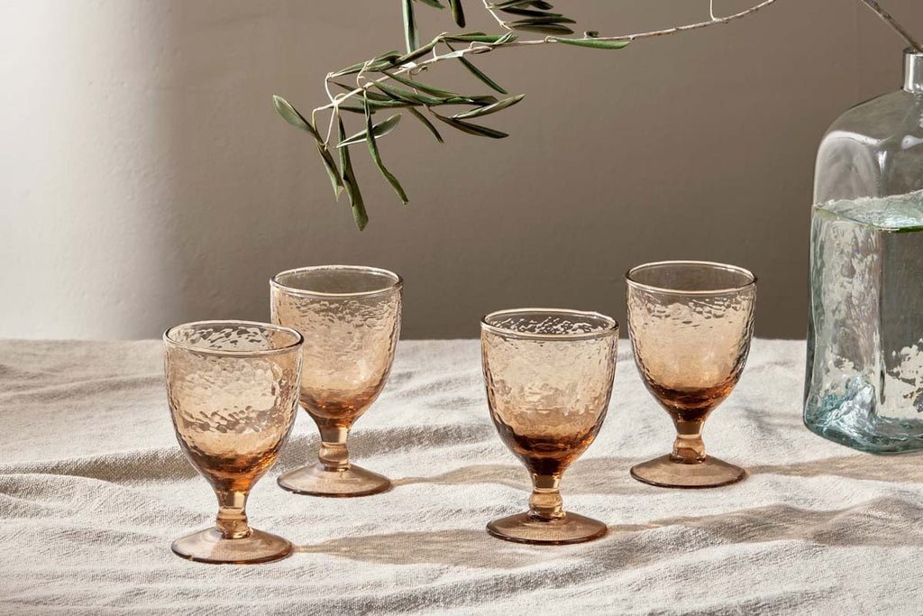 Verres à vin martelés Yala - Terre cuite poudrée (Lot de 4)